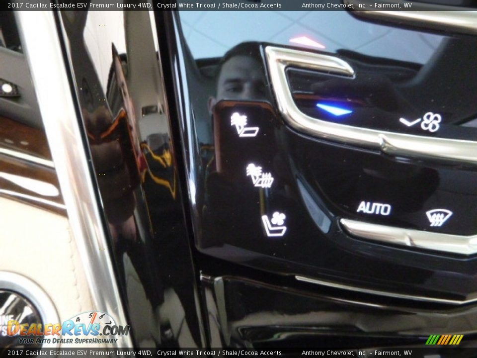 2017 Cadillac Escalade ESV Premium Luxury 4WD Crystal White Tricoat / Shale/Cocoa Accents Photo #18