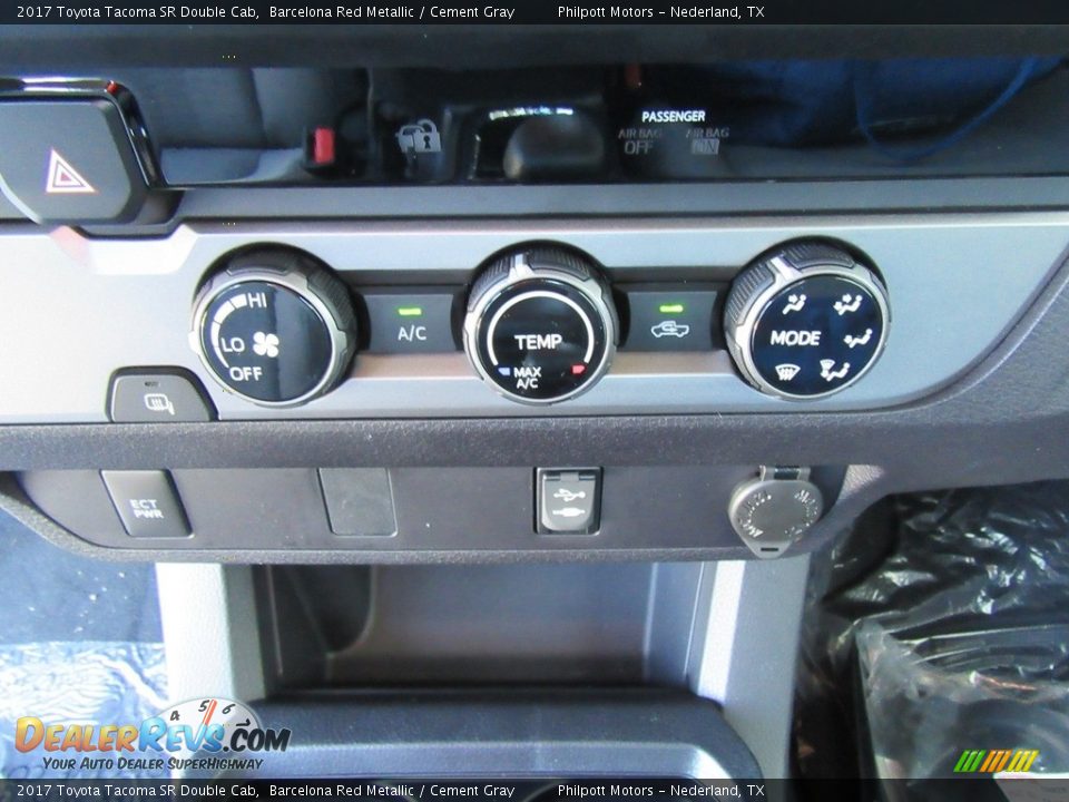 Controls of 2017 Toyota Tacoma SR Double Cab Photo #25