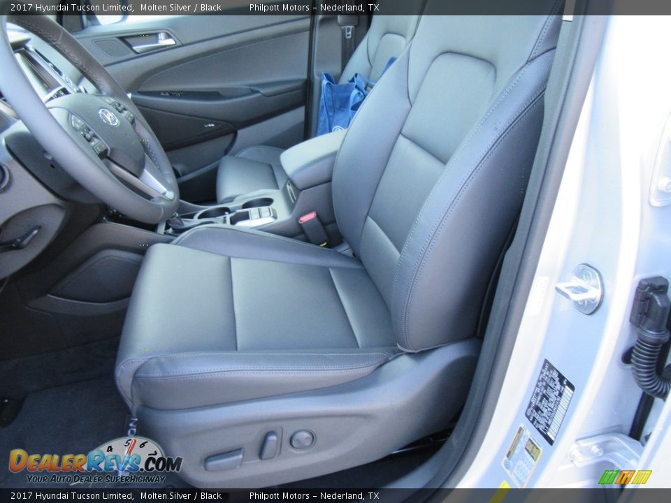 Front Seat of 2017 Hyundai Tucson Limited Photo #22