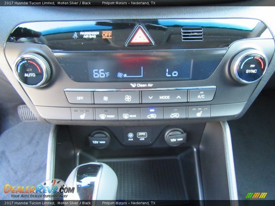 Controls of 2017 Hyundai Tucson Limited Photo #27
