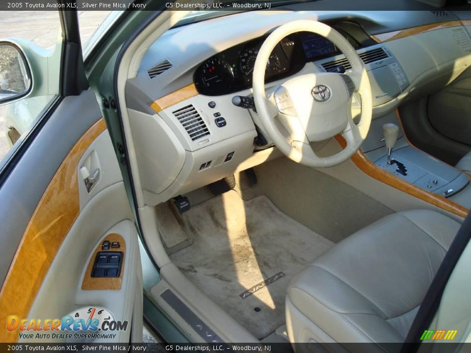 2005 Toyota Avalon XLS Silver Pine Mica / Ivory Photo #12