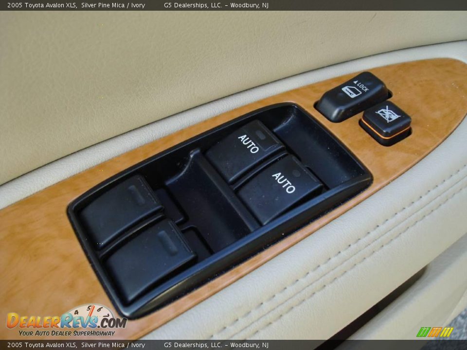 2005 Toyota Avalon XLS Silver Pine Mica / Ivory Photo #14