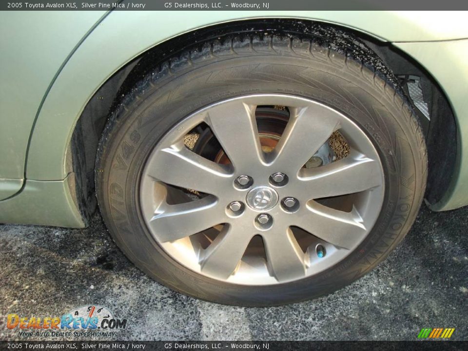 2005 Toyota Avalon XLS Silver Pine Mica / Ivory Photo #20