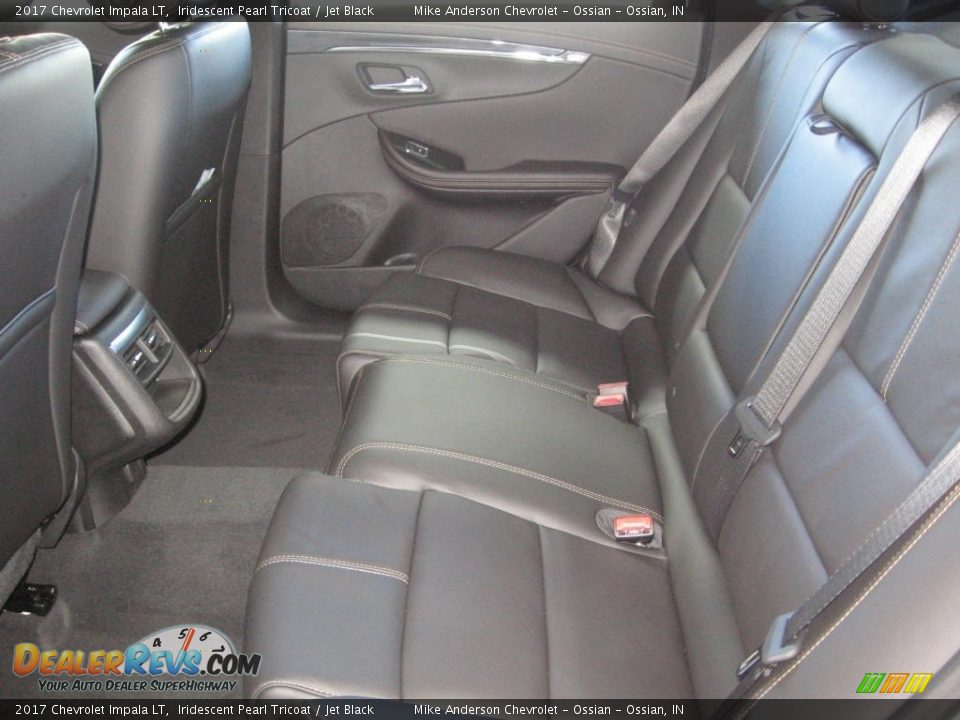2017 Chevrolet Impala LT Iridescent Pearl Tricoat / Jet Black Photo #14