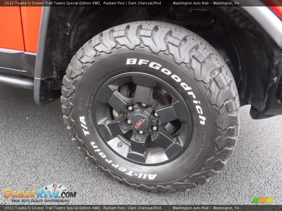 2012 Toyota FJ Cruiser Trail Teams Special Edition 4WD Radiant Red / Dark Charcoal/Red Photo #3