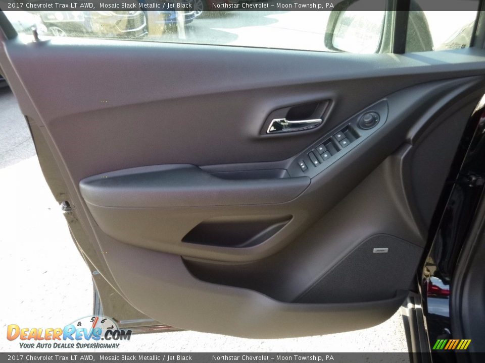 2017 Chevrolet Trax LT AWD Mosaic Black Metallic / Jet Black Photo #14