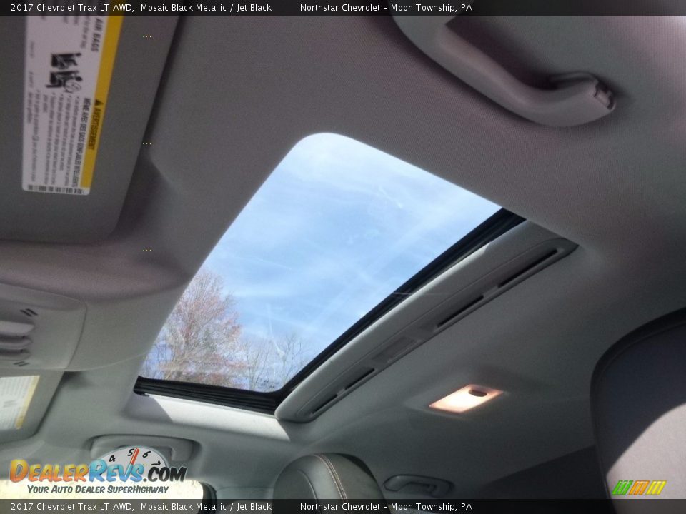 2017 Chevrolet Trax LT AWD Mosaic Black Metallic / Jet Black Photo #17