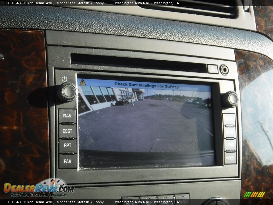 2011 GMC Yukon Denali AWD Mocha Steel Metallic / Ebony Photo #17