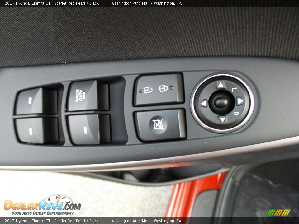 Controls of 2017 Hyundai Elantra GT  Photo #15