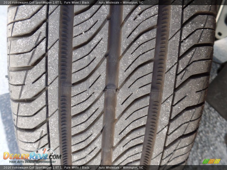 2016 Volkswagen Golf SportWagen 1.8T S Pure White / Black Photo #10