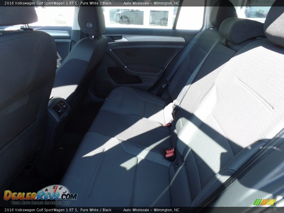 2016 Volkswagen Golf SportWagen 1.8T S Pure White / Black Photo #12
