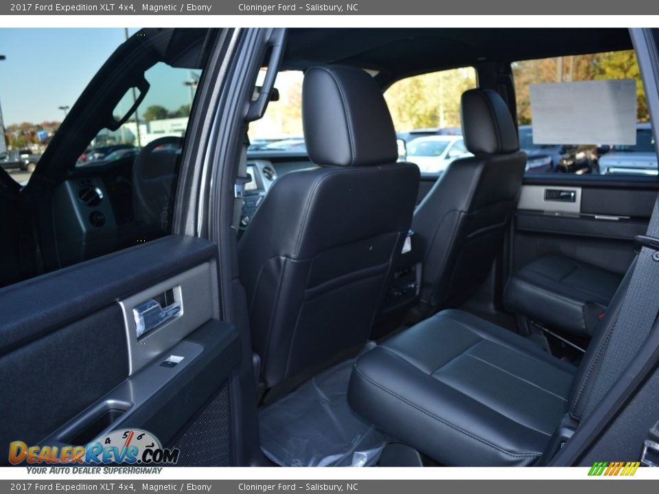 Rear Seat of 2017 Ford Expedition XLT 4x4 Photo #9