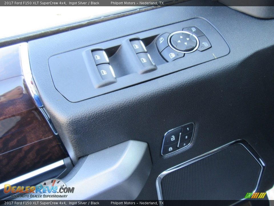 Controls of 2017 Ford F150 XLT SuperCrew 4x4 Photo #20