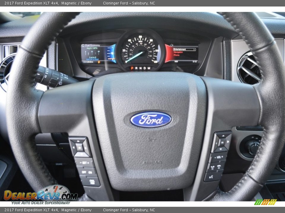 2017 Ford Expedition XLT 4x4 Steering Wheel Photo #19