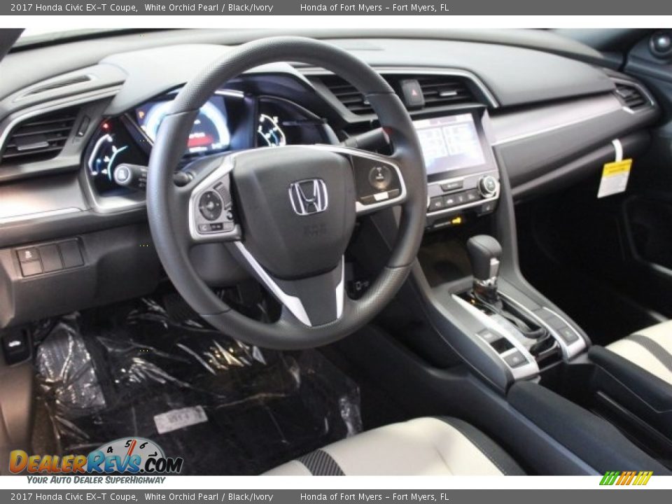 Black/Ivory Interior - 2017 Honda Civic EX-T Coupe Photo #10