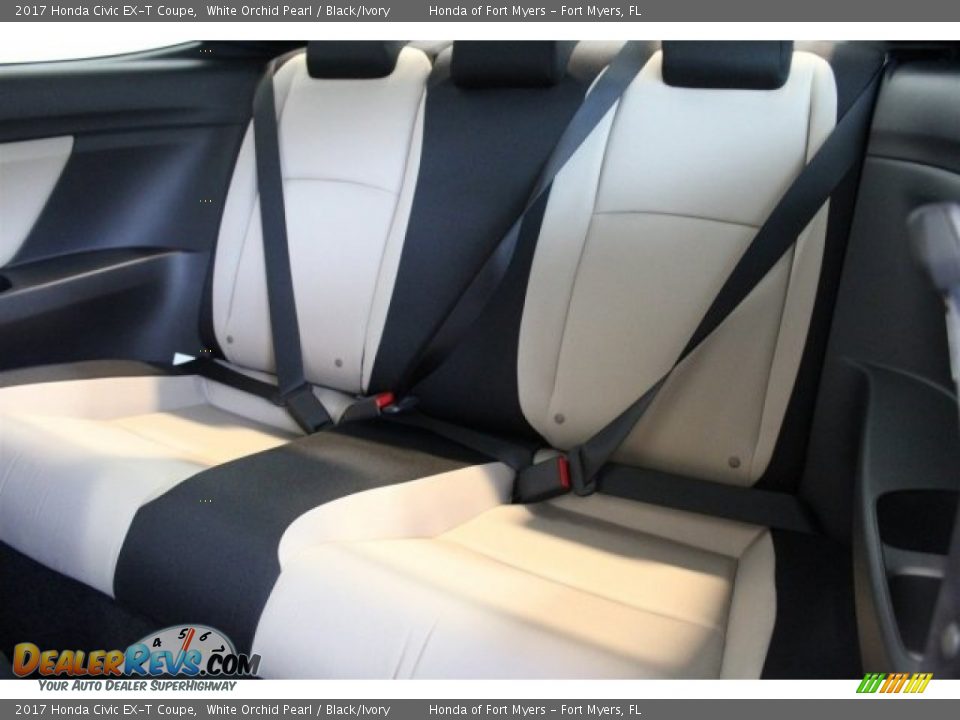 Rear Seat of 2017 Honda Civic EX-T Coupe Photo #24