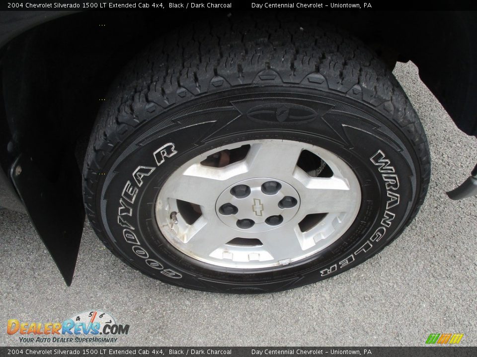 2004 Chevrolet Silverado 1500 LT Extended Cab 4x4 Black / Dark Charcoal Photo #13