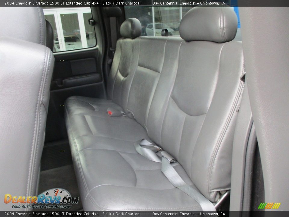 2004 Chevrolet Silverado 1500 LT Extended Cab 4x4 Black / Dark Charcoal Photo #24