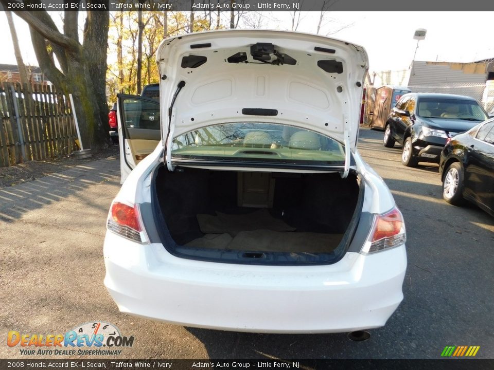 2008 Honda Accord EX-L Sedan Taffeta White / Ivory Photo #24