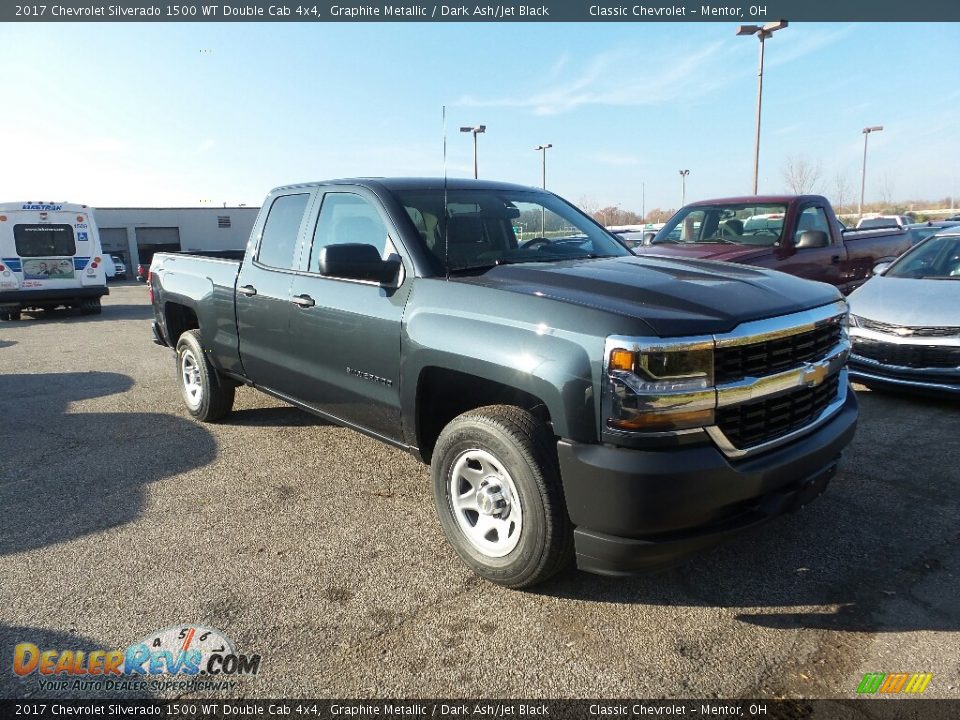 Front 3/4 View of 2017 Chevrolet Silverado 1500 WT Double Cab 4x4 Photo #3