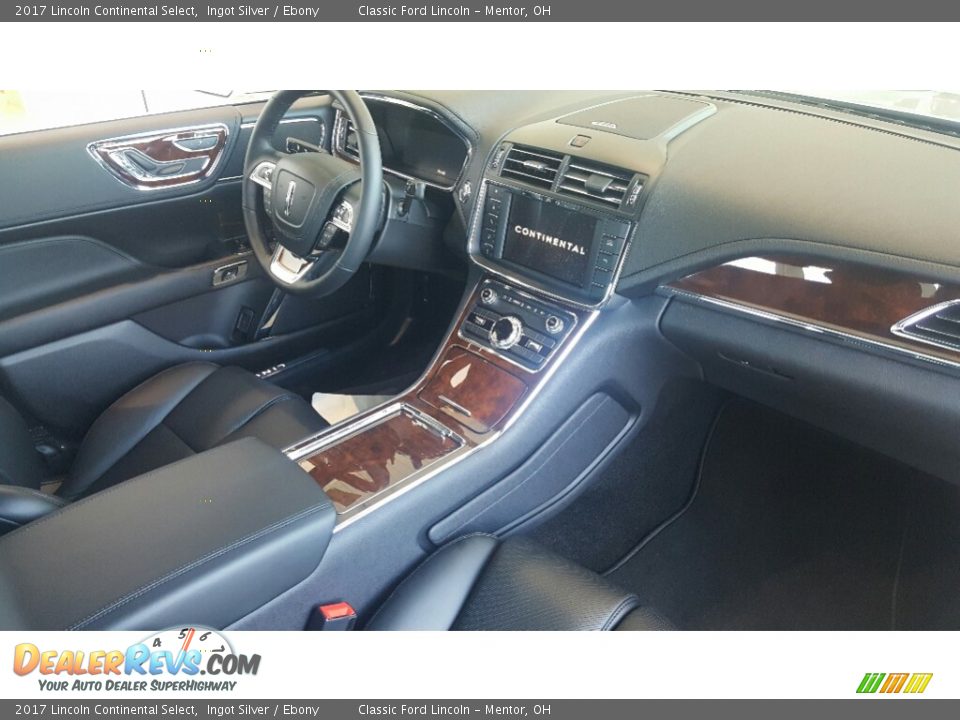 Ebony Interior - 2017 Lincoln Continental Select Photo #6