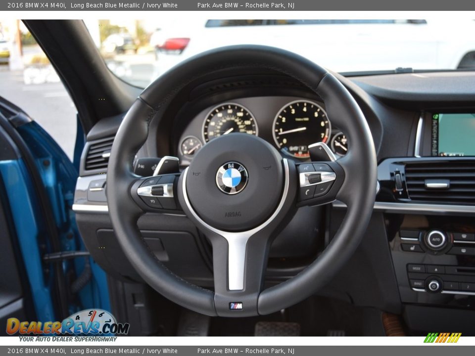2016 BMW X4 M40i Steering Wheel Photo #18