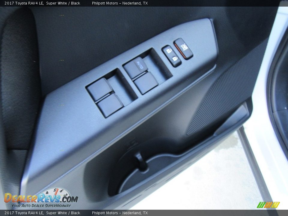 2017 Toyota RAV4 LE Super White / Black Photo #20