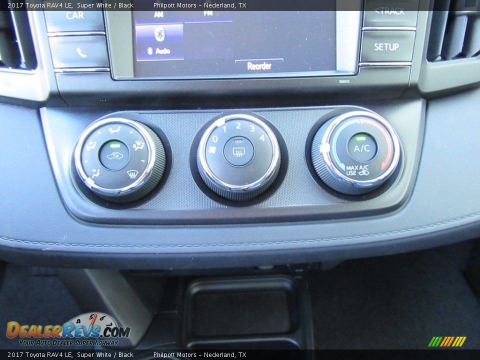 2017 Toyota RAV4 LE Super White / Black Photo #26