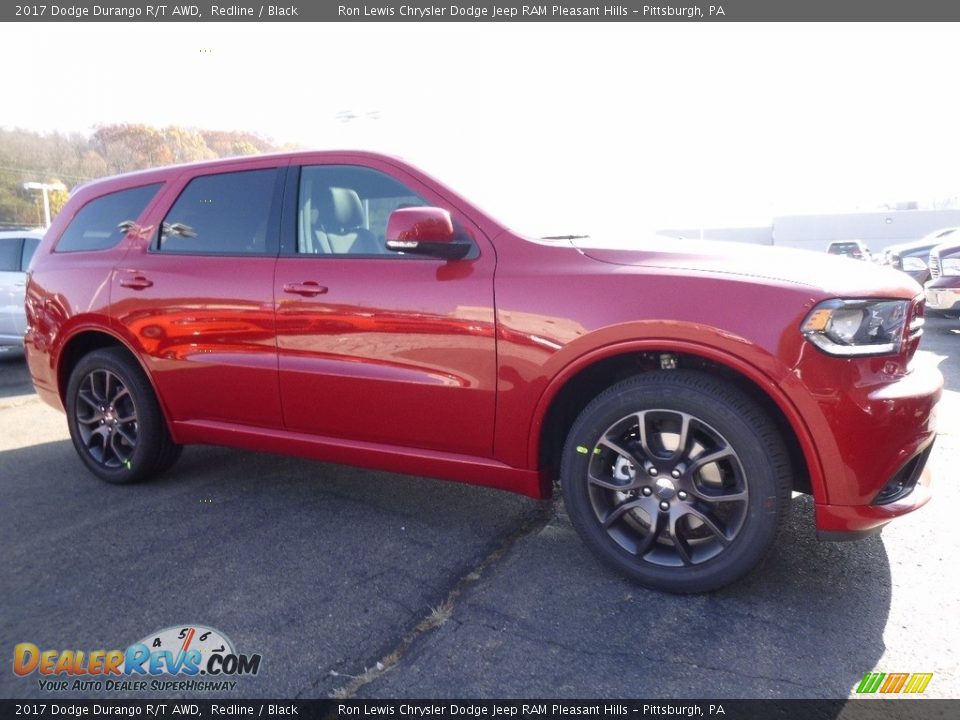 Front 3/4 View of 2017 Dodge Durango R/T AWD Photo #5