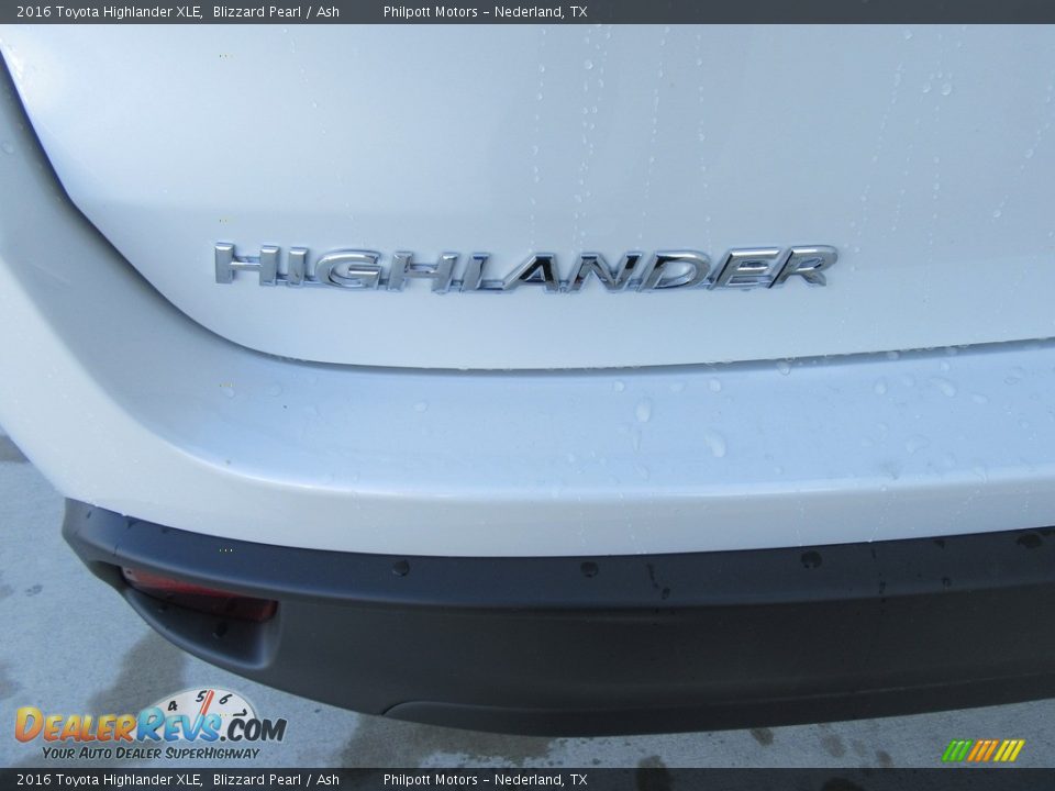 2016 Toyota Highlander XLE Blizzard Pearl / Ash Photo #13