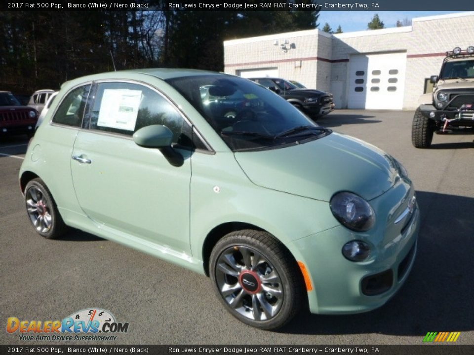Front 3/4 View of 2017 Fiat 500 Pop Photo #8