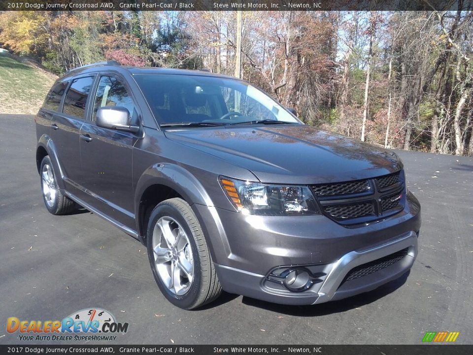 Front 3/4 View of 2017 Dodge Journey Crossroad AWD Photo #6