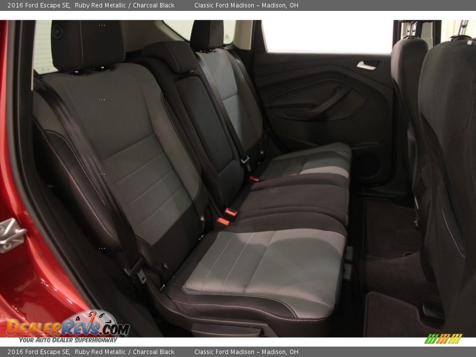 2016 Ford Escape SE Ruby Red Metallic / Charcoal Black Photo #16