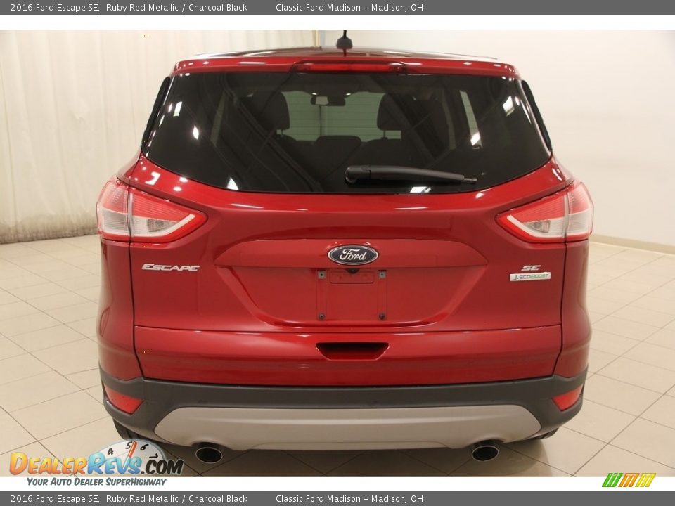 2016 Ford Escape SE Ruby Red Metallic / Charcoal Black Photo #19