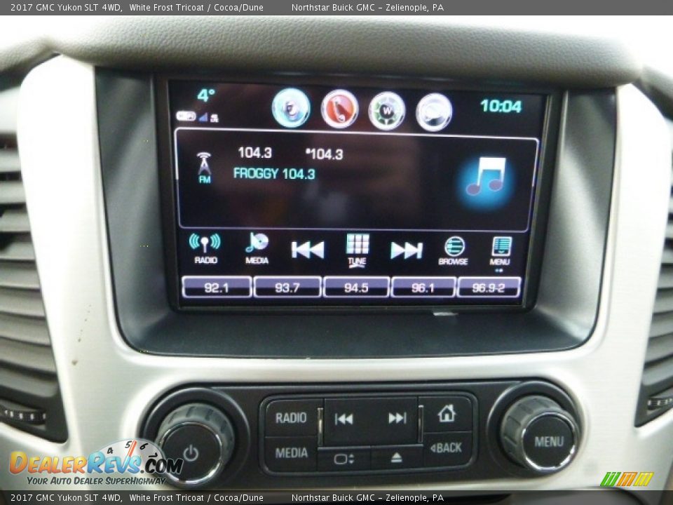 Controls of 2017 GMC Yukon SLT 4WD Photo #15