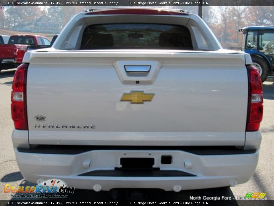 2013 Chevrolet Avalanche LTZ 4x4 White Diamond Tricoat / Ebony Photo #4