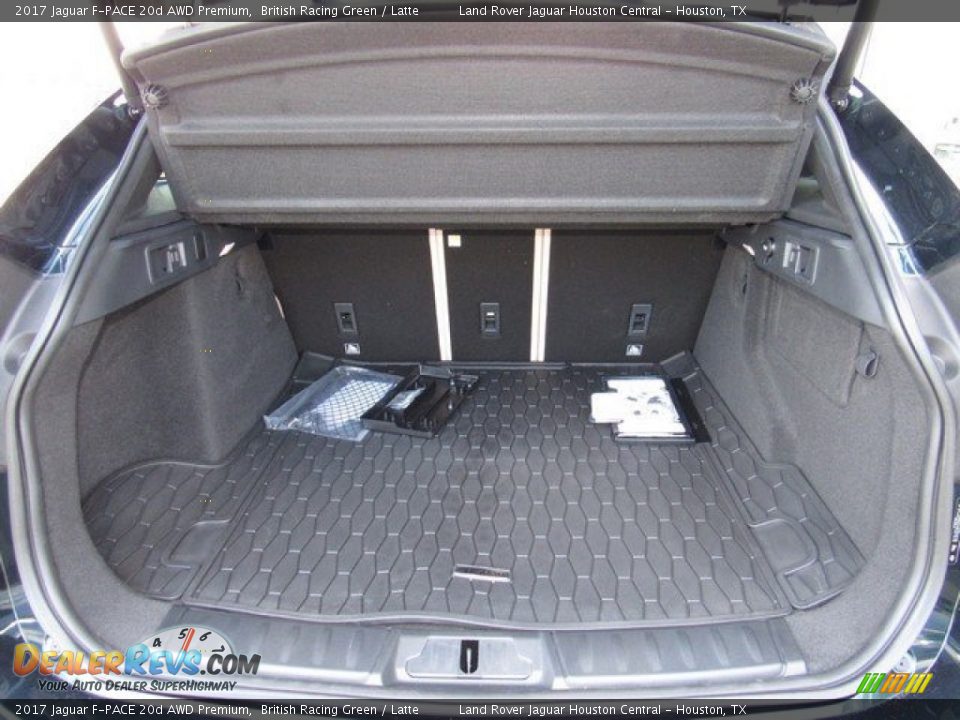 2017 Jaguar F-PACE 20d AWD Premium British Racing Green / Latte Photo #16