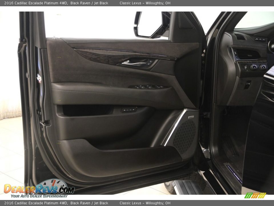 2016 Cadillac Escalade Platinum 4WD Black Raven / Jet Black Photo #4