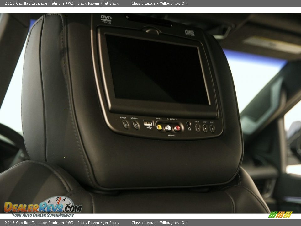 Entertainment System of 2016 Cadillac Escalade Platinum 4WD Photo #26