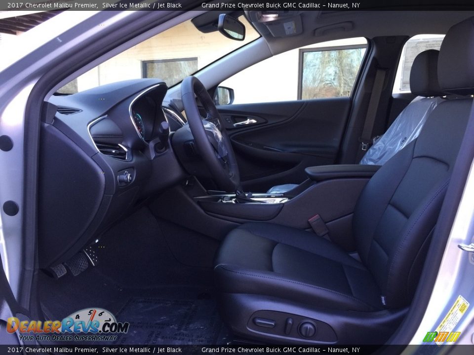 Front Seat of 2017 Chevrolet Malibu Premier Photo #9