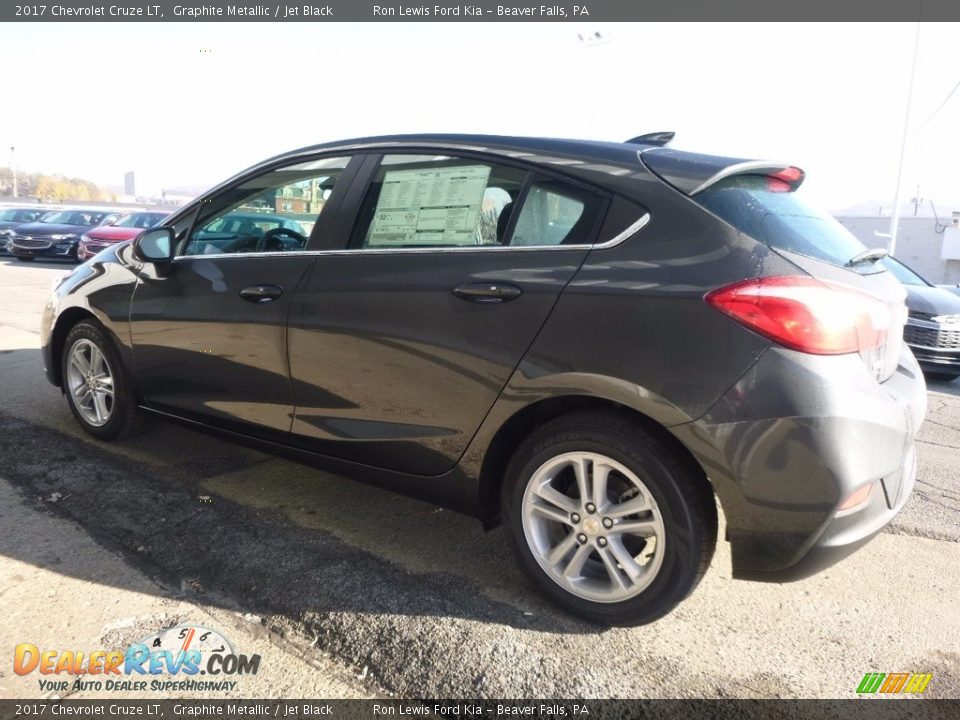 2017 Chevrolet Cruze LT Graphite Metallic / Jet Black Photo #5