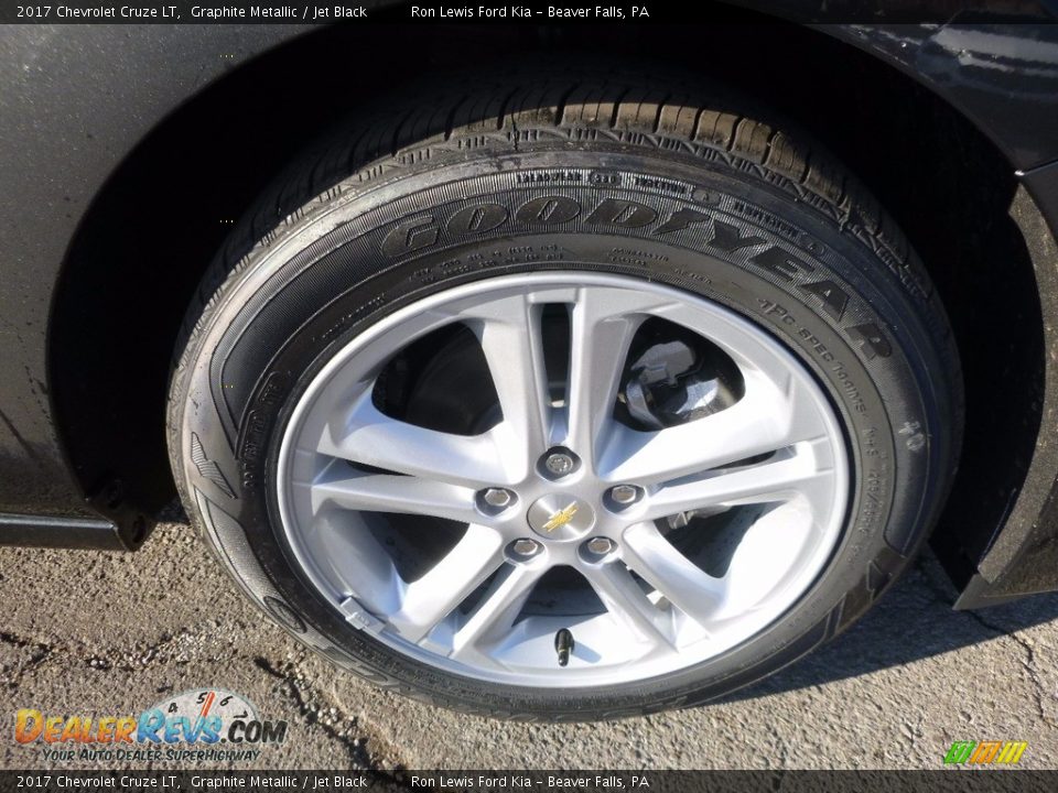 2017 Chevrolet Cruze LT Graphite Metallic / Jet Black Photo #10