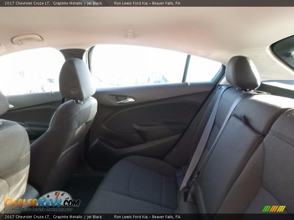 2017 Chevrolet Cruze LT Graphite Metallic / Jet Black Photo #12
