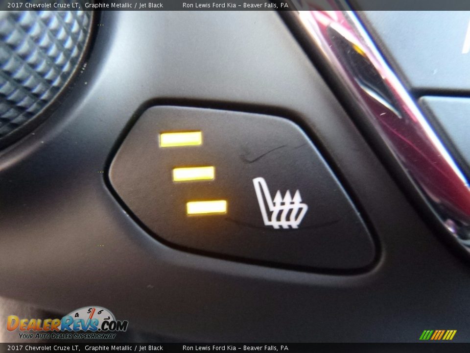 2017 Chevrolet Cruze LT Graphite Metallic / Jet Black Photo #17