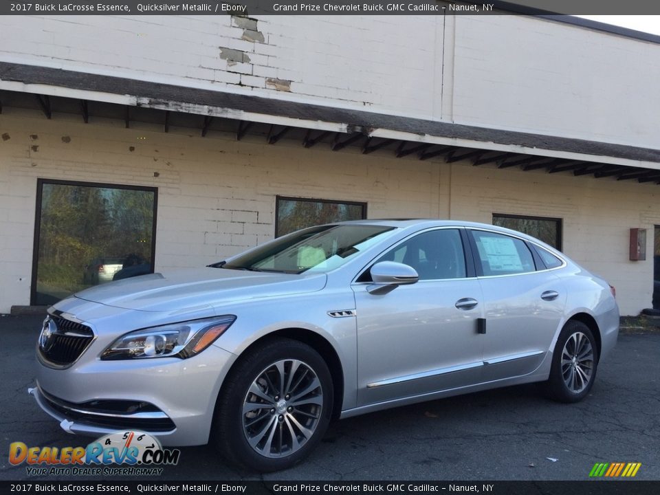 Front 3/4 View of 2017 Buick LaCrosse Essence Photo #1