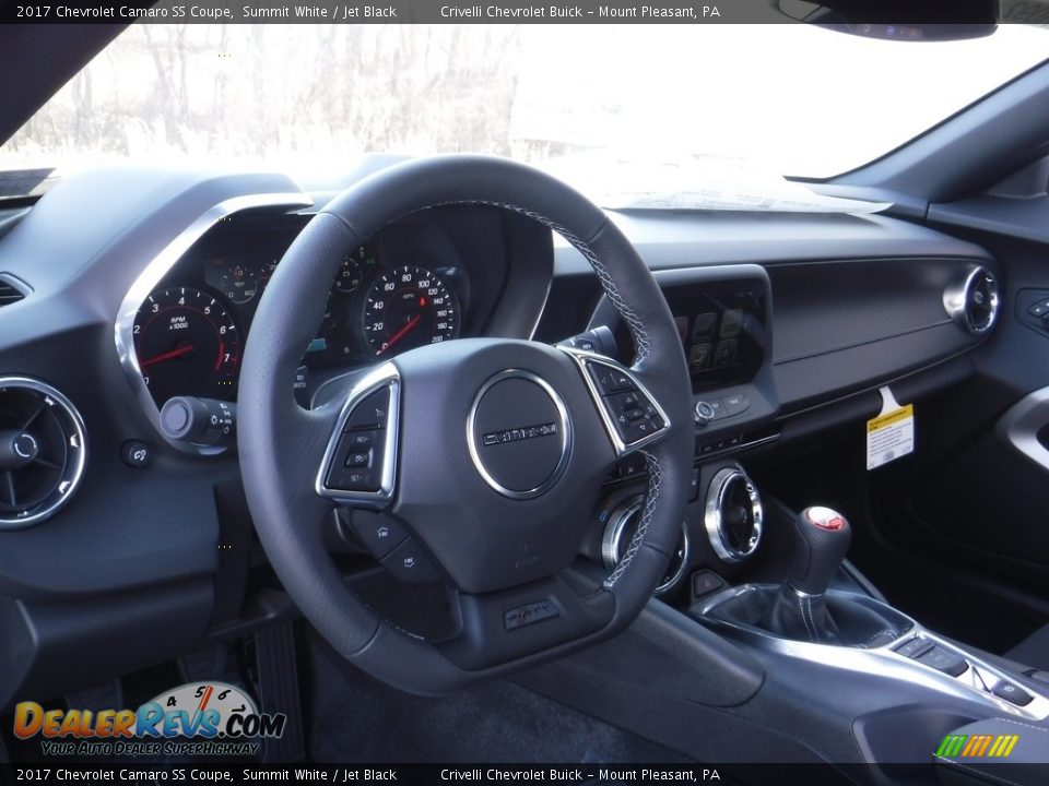 Dashboard of 2017 Chevrolet Camaro SS Coupe Photo #16