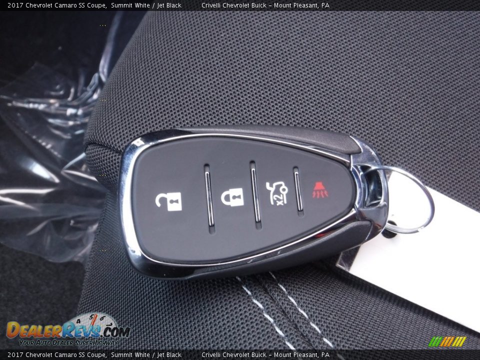 Keys of 2017 Chevrolet Camaro SS Coupe Photo #29