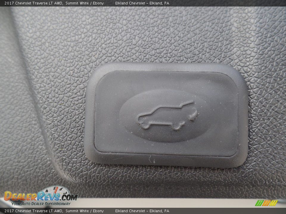 2017 Chevrolet Traverse LT AWD Summit White / Ebony Photo #18