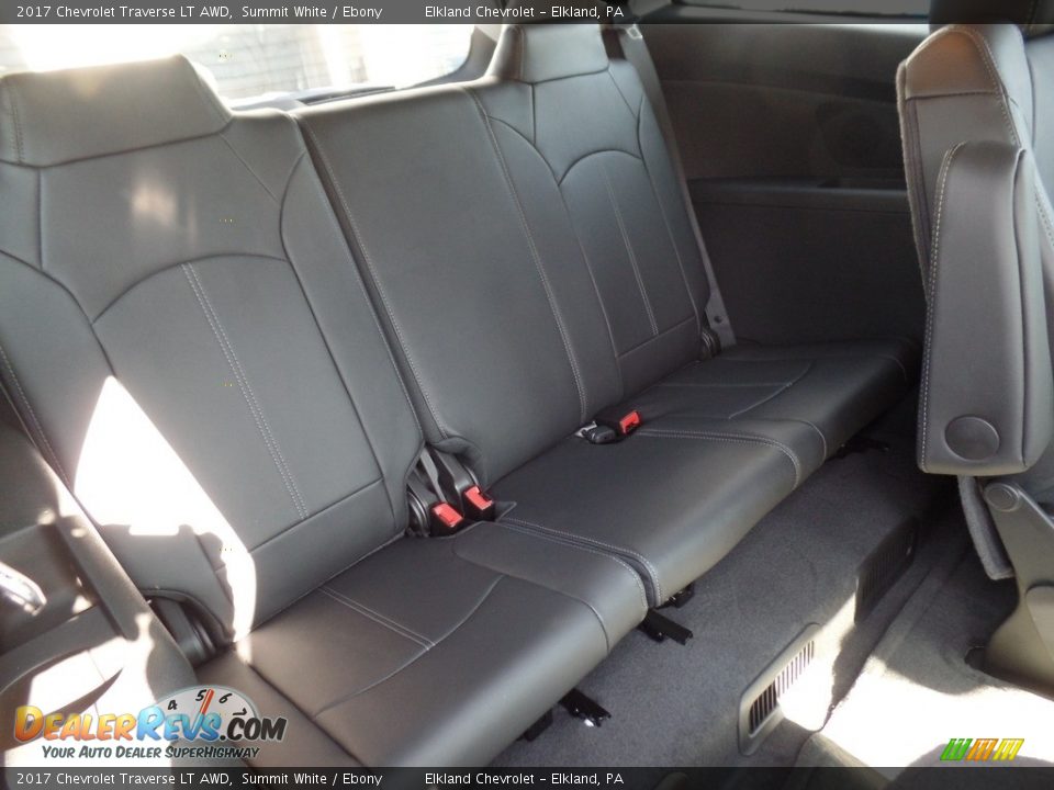 2017 Chevrolet Traverse LT AWD Summit White / Ebony Photo #22