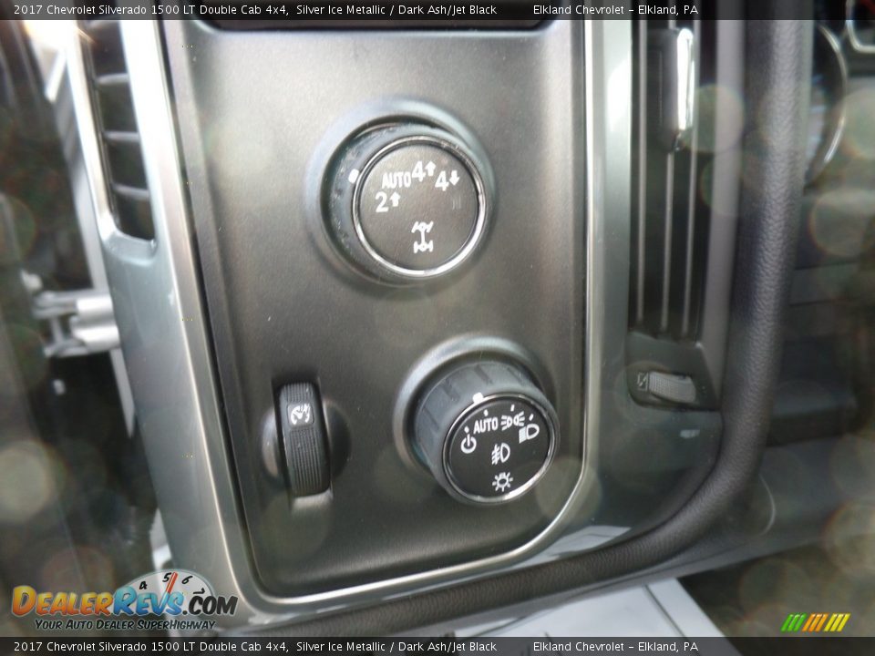 Controls of 2017 Chevrolet Silverado 1500 LT Double Cab 4x4 Photo #26